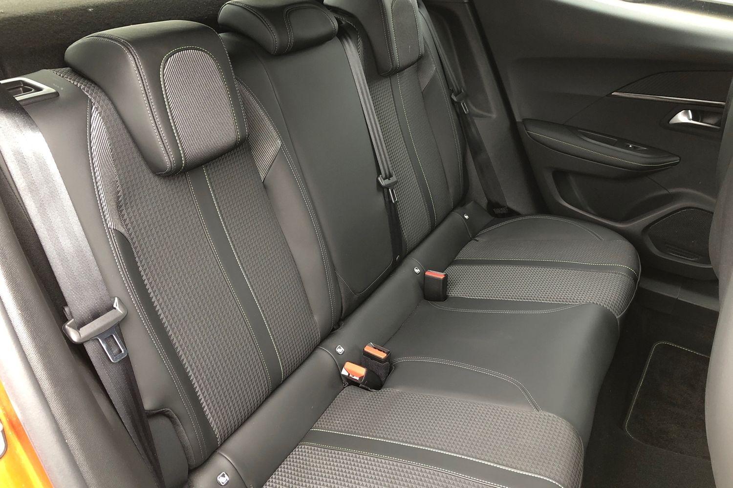 Used Peugeot 2008 2021 for sale - 76115158: Photo 15