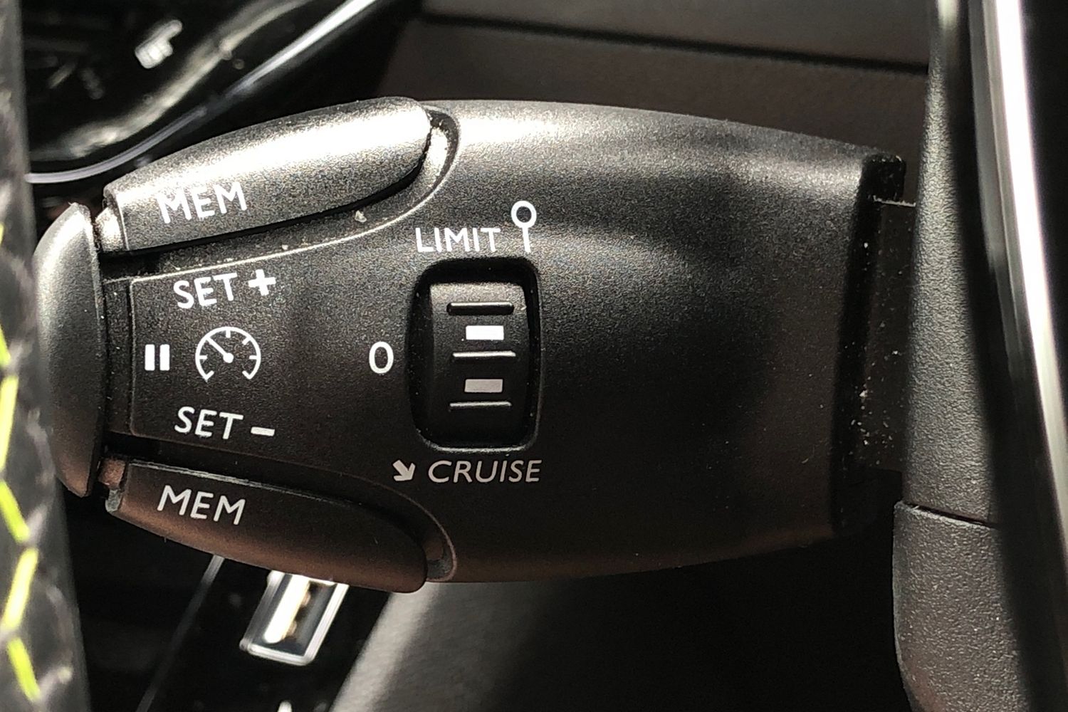 Used Peugeot 2008 2021 for sale - 76115158: Photo 6