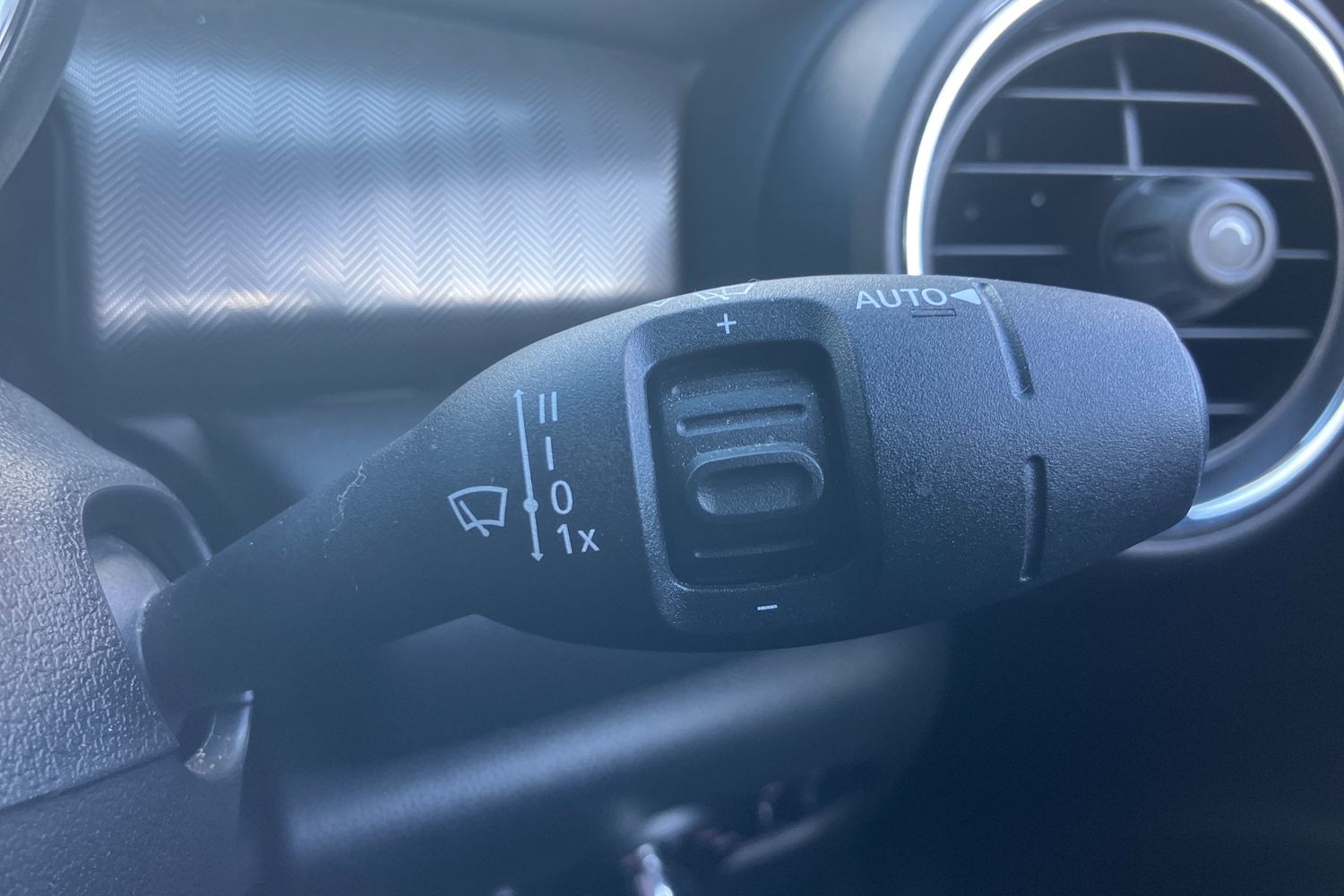 Used MINI Convertible 2020 for sale - 75975018: Photo 15