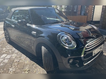 Used MINI Convertible 2020 for sale - 75975018: Photo