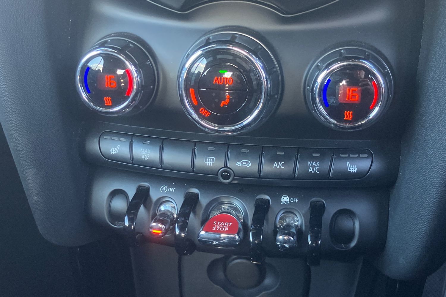 Used MINI Convertible 2020 for sale - 75975018: Photo 9