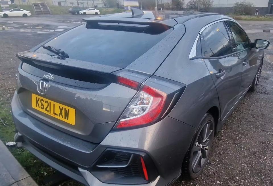 Used Honda Civic 2021 for sale - 77368748: Photo 2