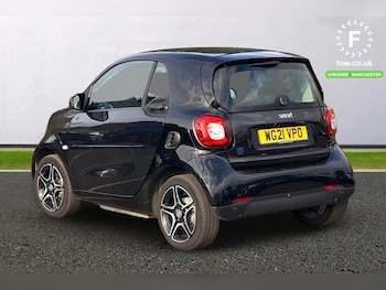 Used smart fortwo 2021 for sale - 76224720: Photo 2