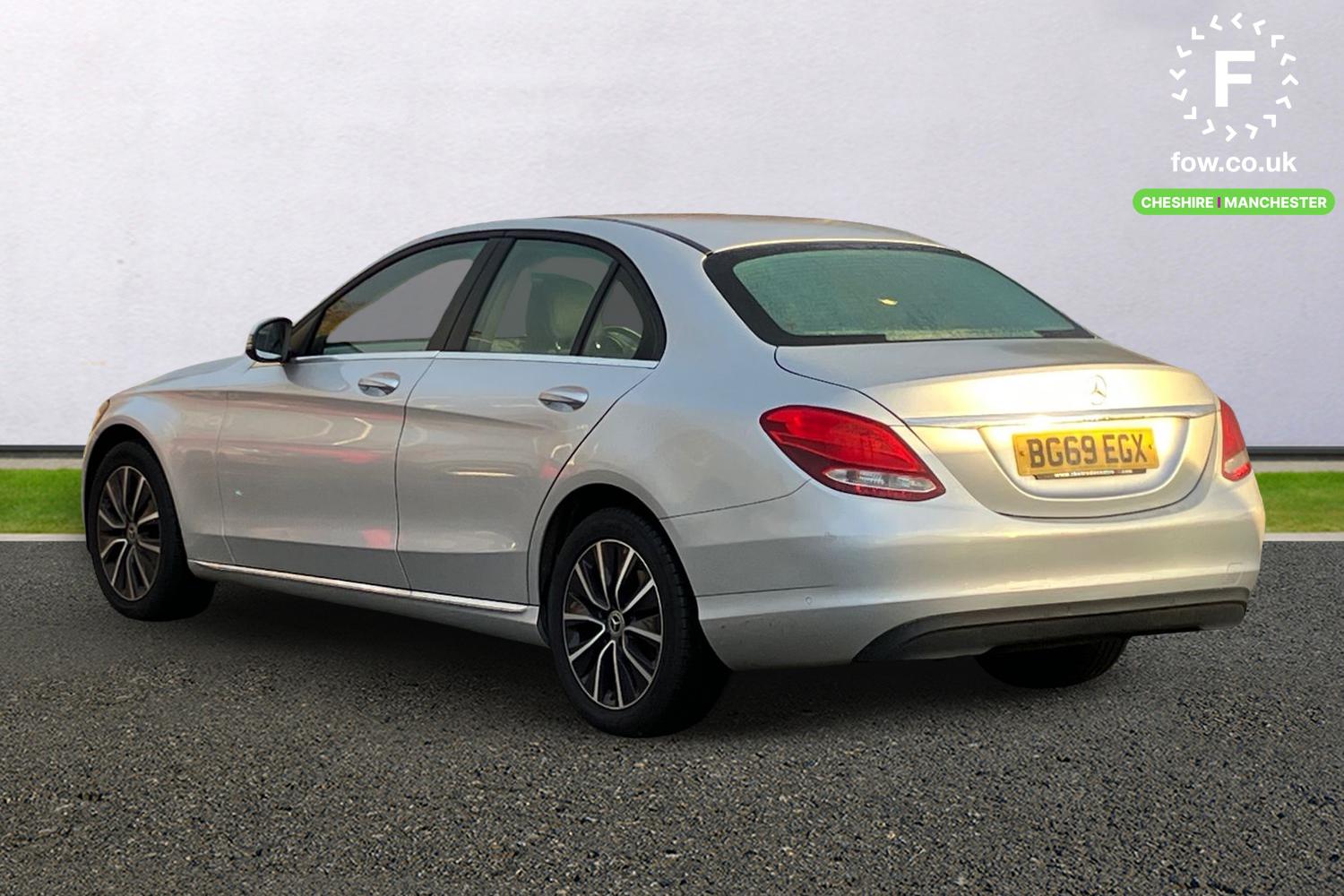 Used Mercedes-Benz C Class 2019 for sale - 76581765: Photo 2