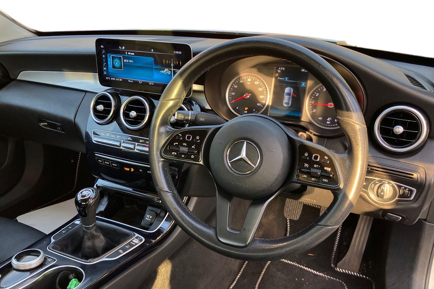 Used Mercedes-Benz C Class 2019 for sale - 76581765: Photo 3