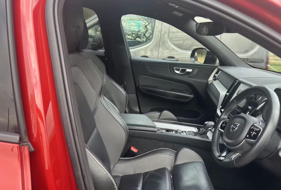 Used Volvo XC60 2019 for sale - 77334310: Photo 5