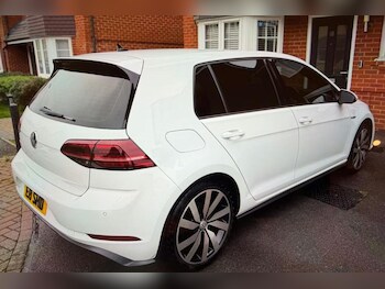 Used Volkswagen Golf 2018 for sale - 77383113: Photo