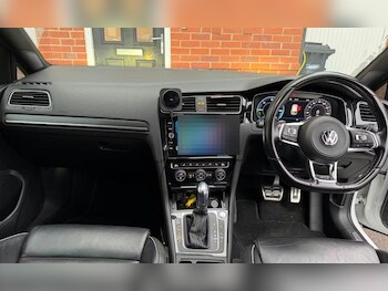 Used Volkswagen Golf 2018 for sale - 77383113: Photo