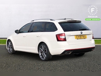 Used Skoda Octavia 2019 for sale - 76047517: Photo 2