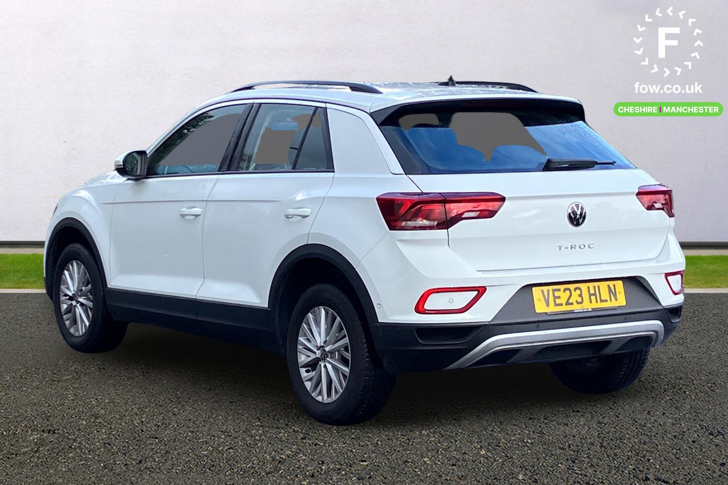 Used Volkswagen T-Roc 2023 for sale - 76304902: Photo 2
