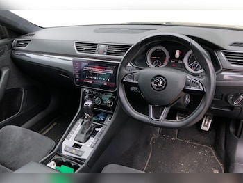 Used Skoda Superb 2019 for sale - 75694263: Photo