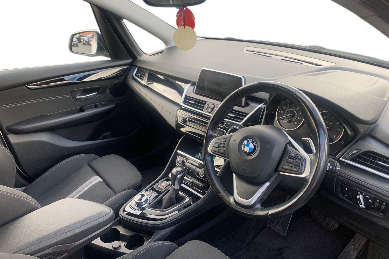 Used BMW 2 Series 2018 for sale - 76300052: Photo 3