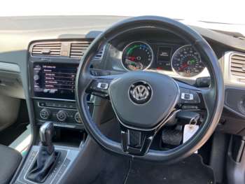 Used Volkswagen Golf 2020 for sale - 74901183: Photo