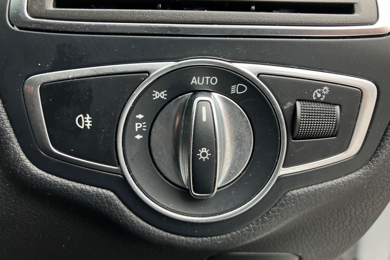 Used Mercedes-Benz C Class 2019 for sale - 77270447: Photo 19