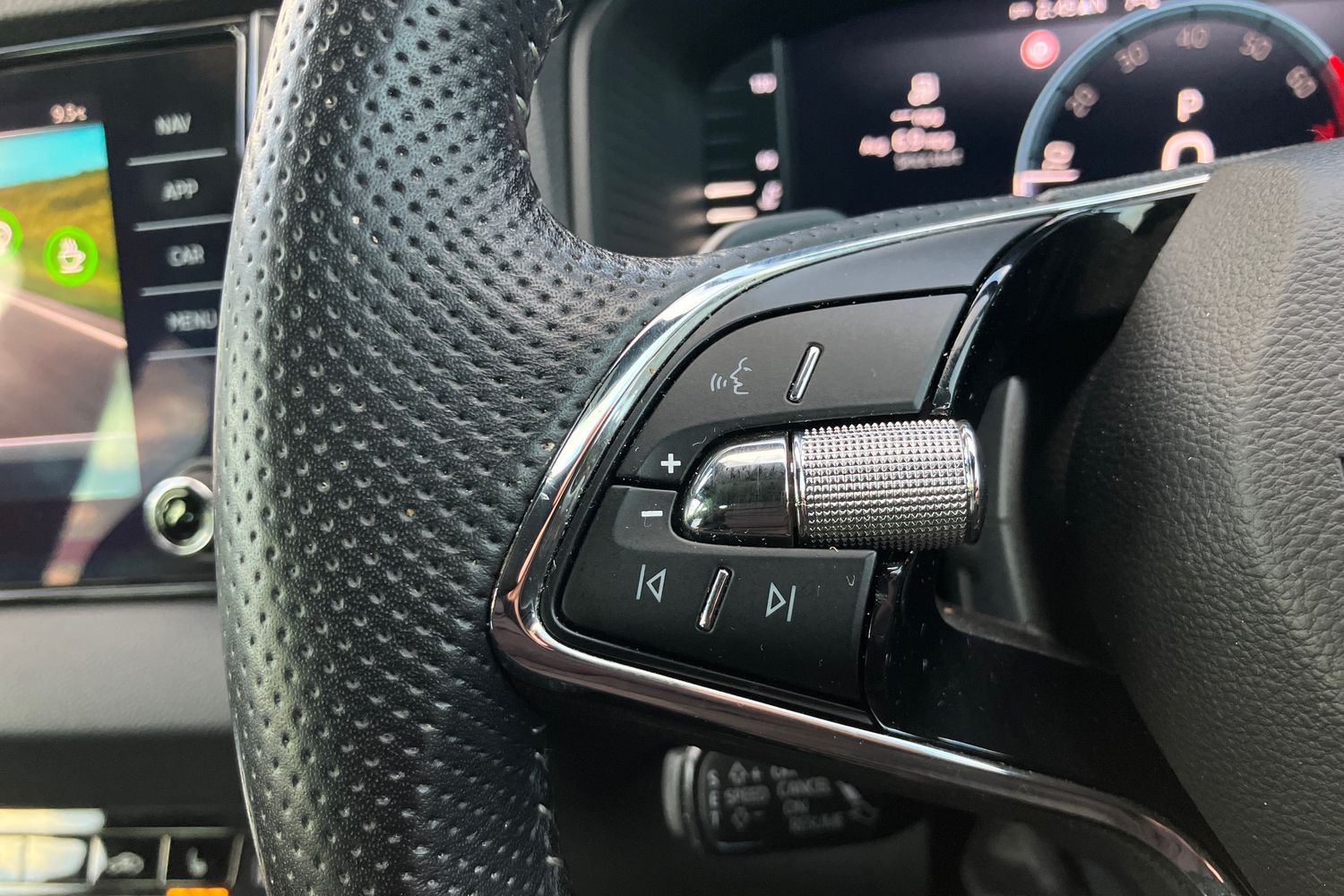 Used Skoda Karoq 2021 for sale - 76280875: Photo 16