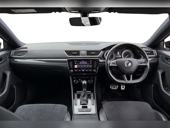 Used Skoda Superb 2019 for sale - 77775896: Photo