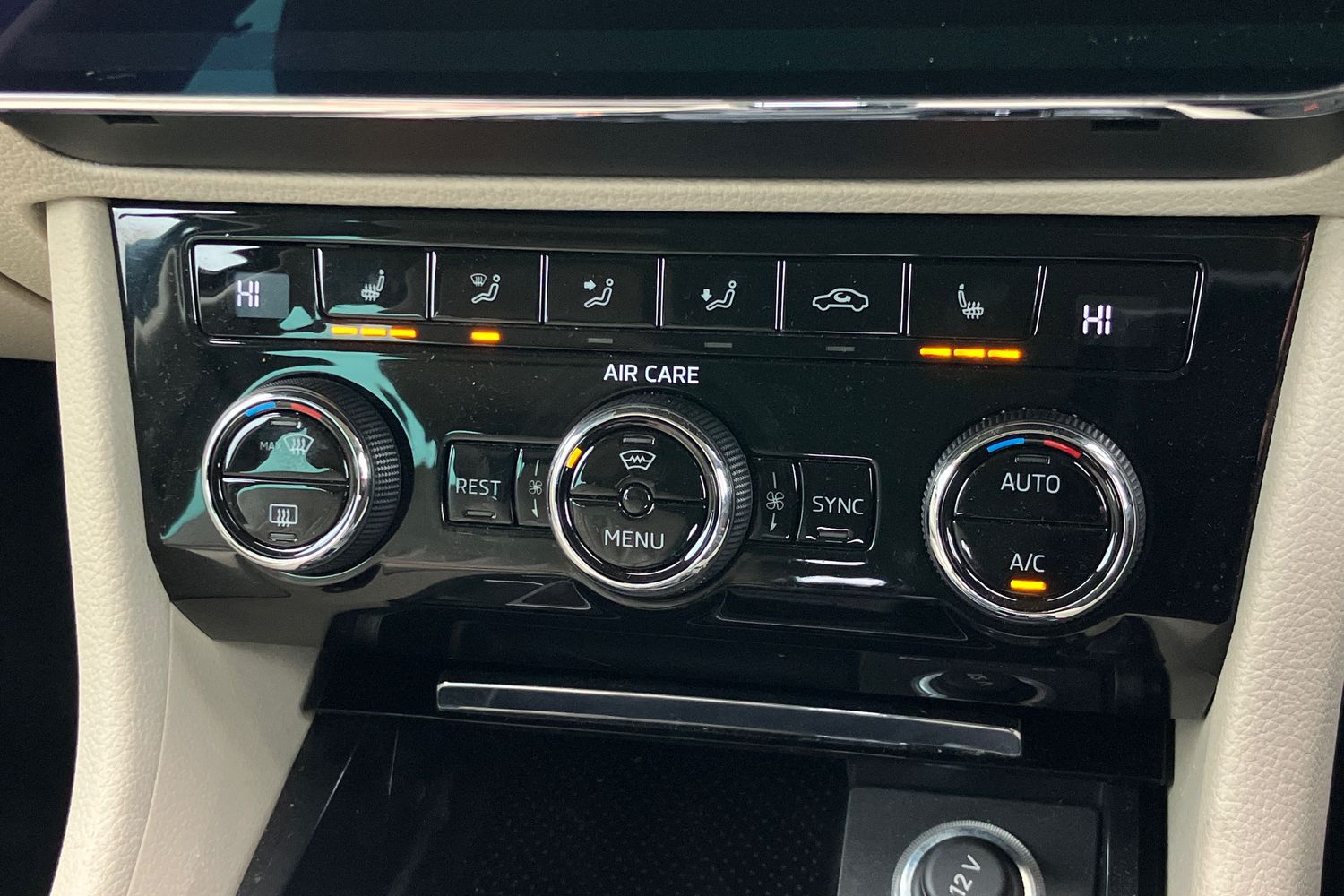 Used Skoda Superb 2017 for sale - 77546573: Photo 13