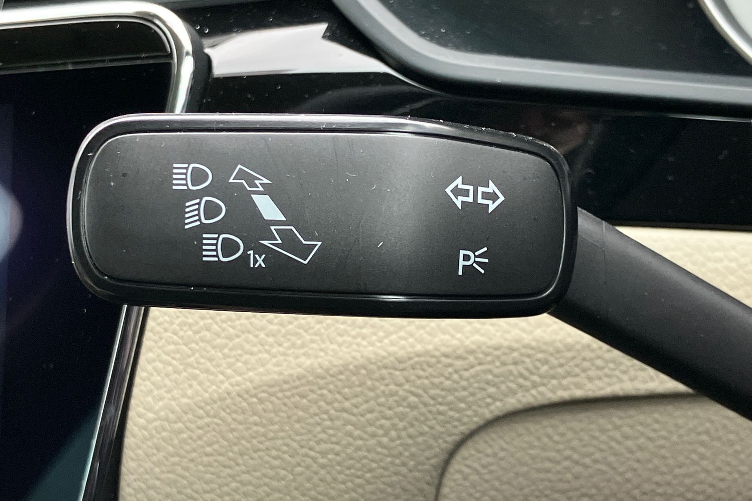 Used Skoda Superb 2017 for sale - 77546573: Photo 18