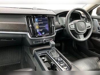 Used Volvo V90 2017 for sale - 75632227: Photo