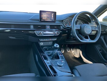 Used Audi A4 2018 for sale - 78402409: Photo