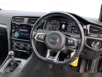 Used Volkswagen Golf 2018 for sale - 77801718: Photo