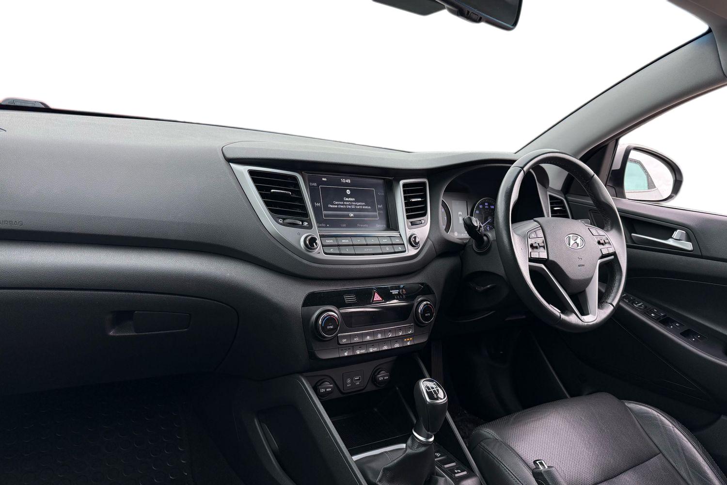 Used Hyundai TUCSON 2017 for sale - 76929328: Photo 4