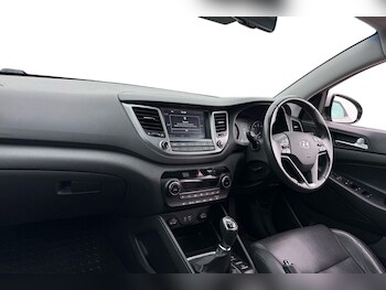 Used Hyundai TUCSON 2017 for sale - 76929328: Photo