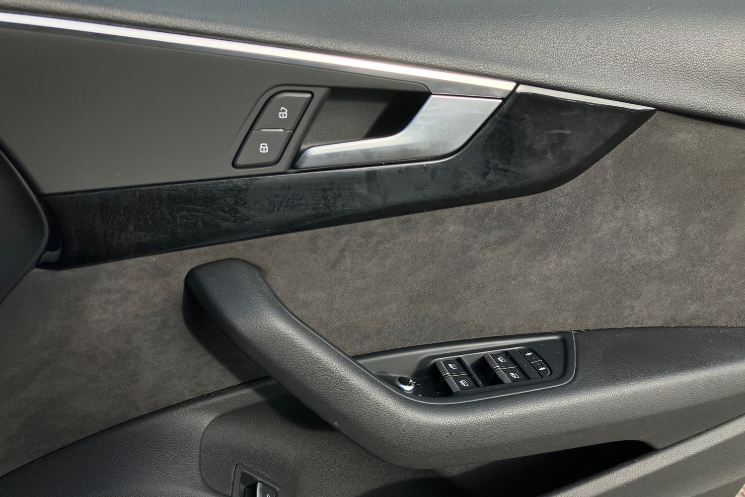 Used Audi A4 2017 for sale - 77527354: Photo 23