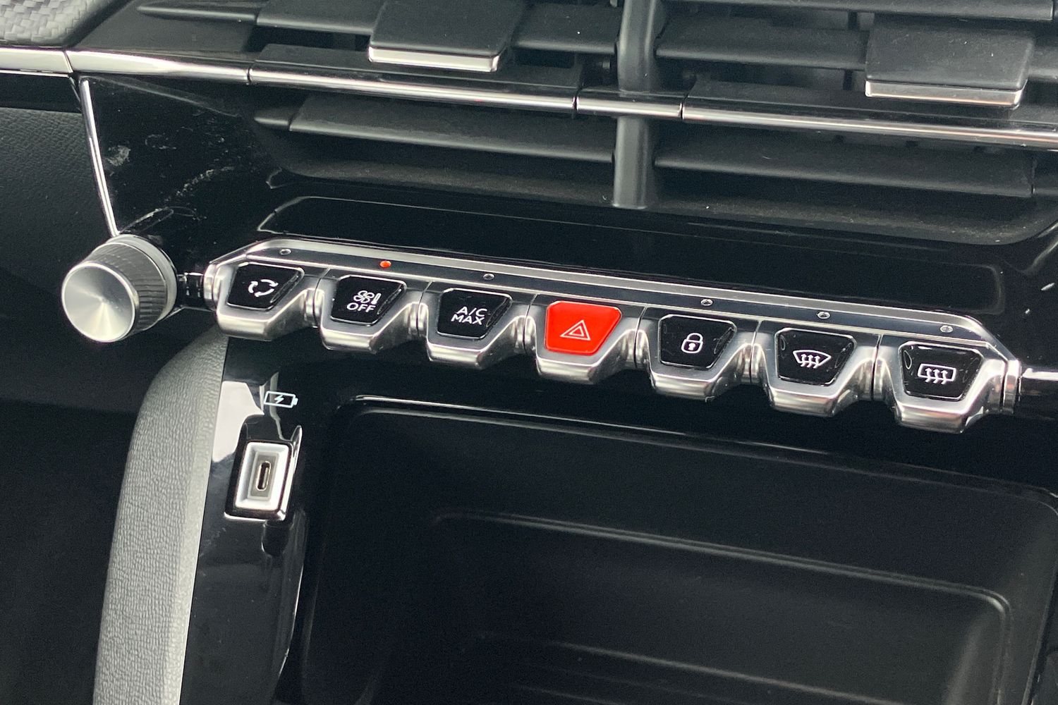 Used Peugeot 2008 2021 for sale - 76836242: Photo 12