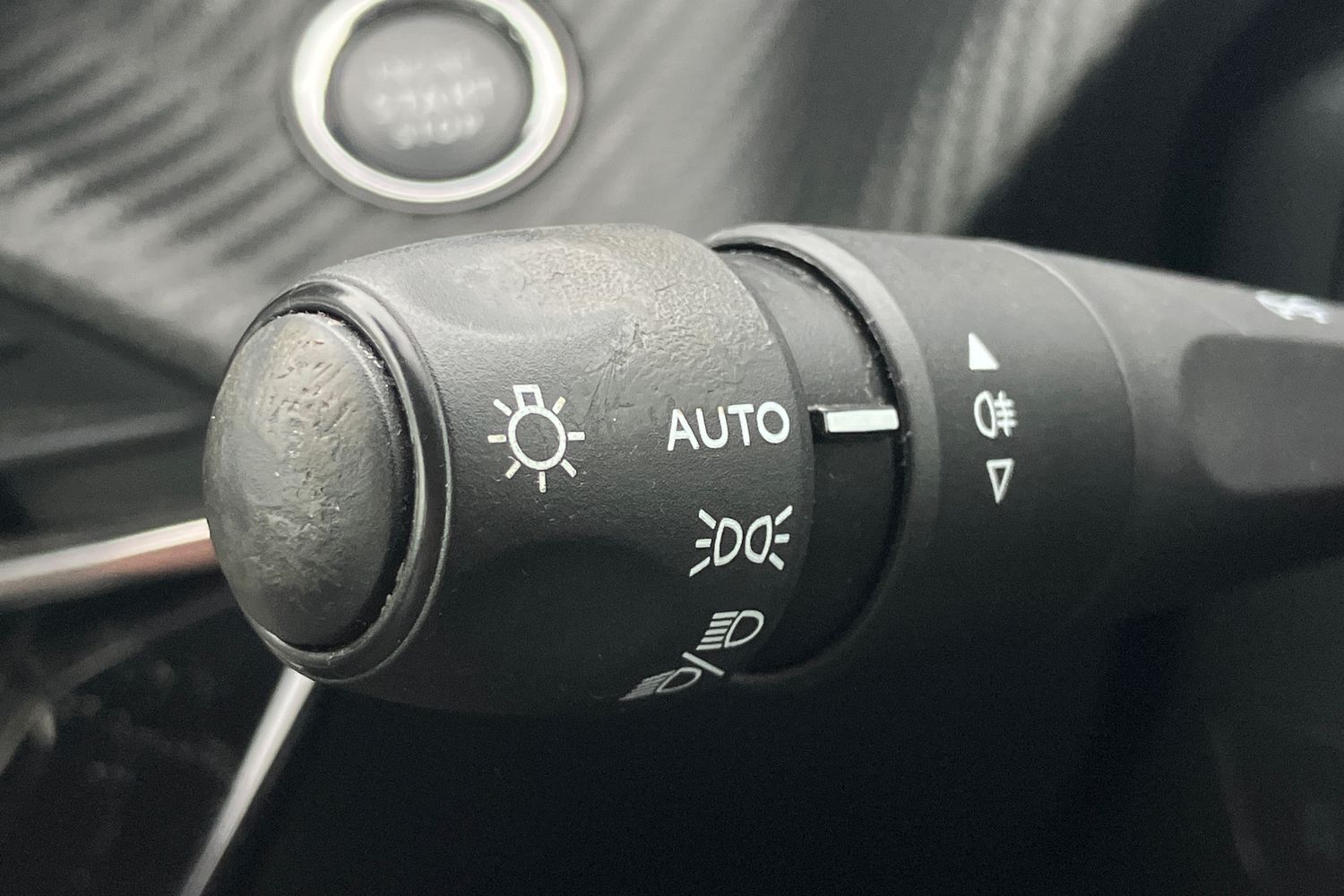 Used Peugeot 2008 2021 for sale - 76836242: Photo 17