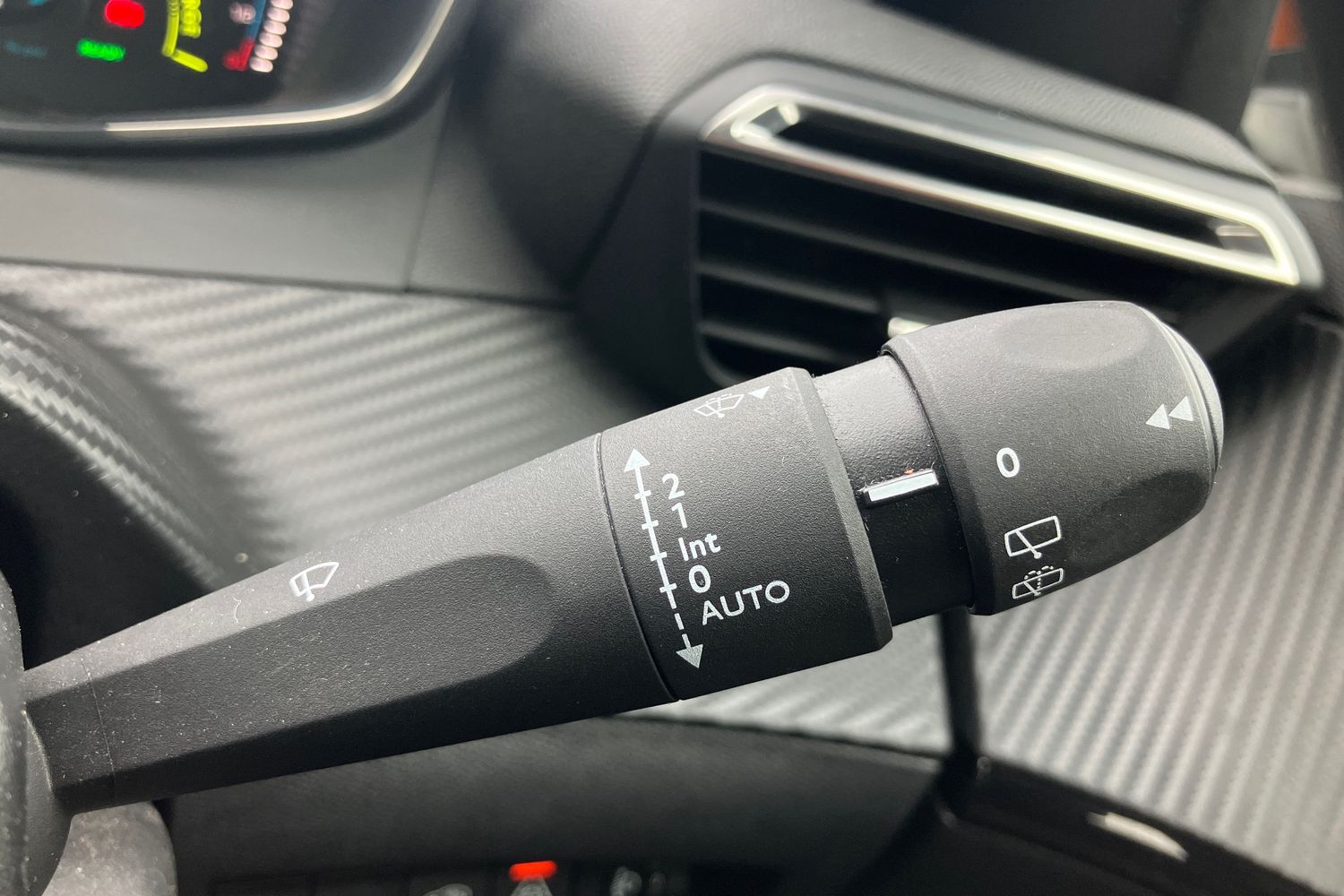 Used Peugeot 2008 2021 for sale - 76836242: Photo 18