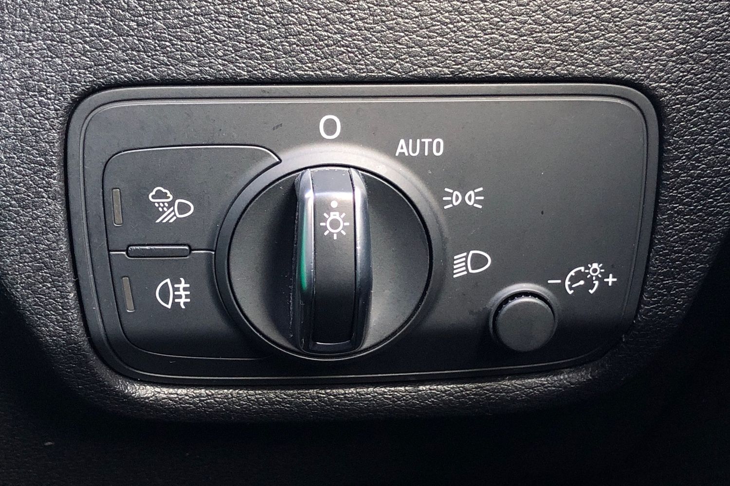 Used Audi Q2 2021 for sale - 76972773: Photo 17