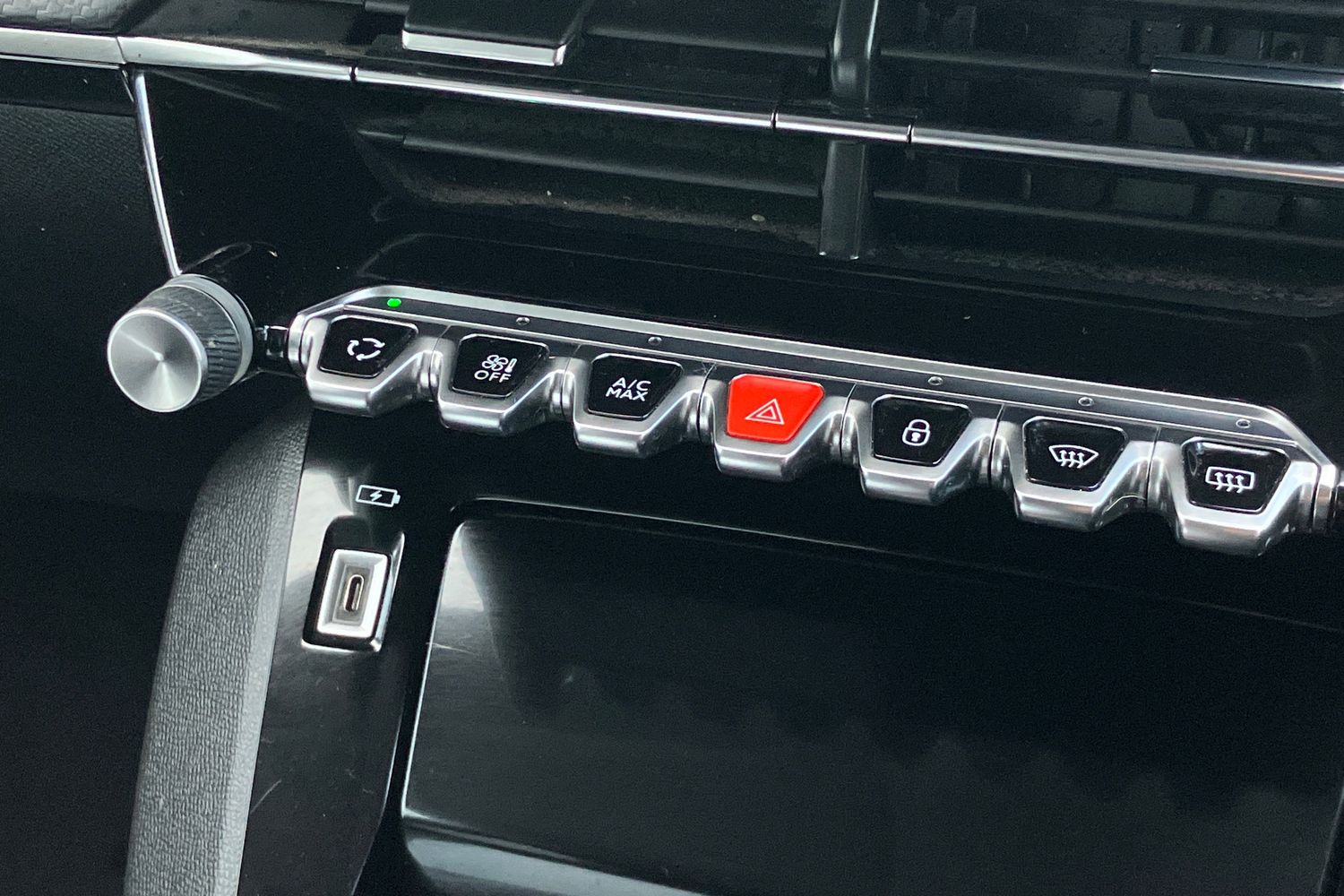 Used Peugeot 2008 2021 for sale - 77565813: Photo 12