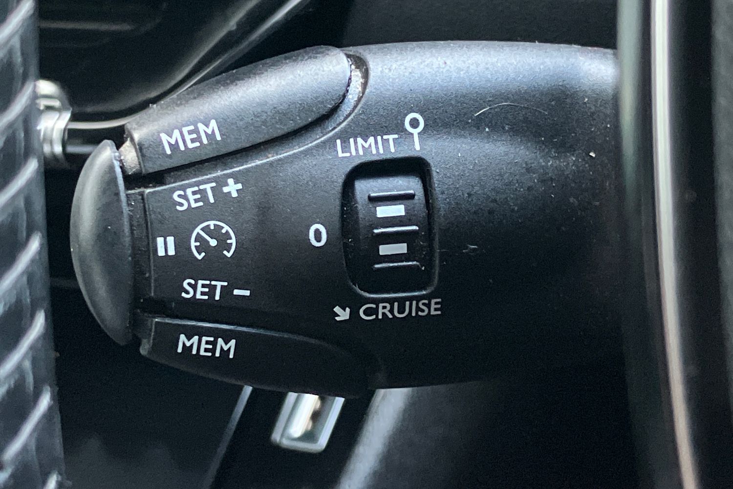 Used Peugeot 2008 2021 for sale - 77565813: Photo 18