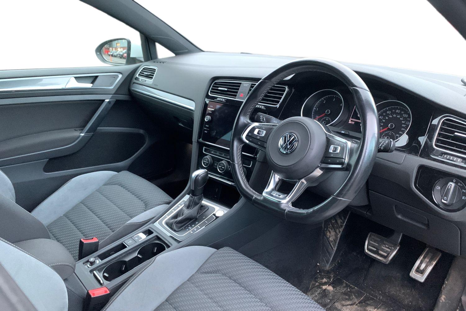Used Volkswagen Golf 2020 for sale - 76503014: Photo 3