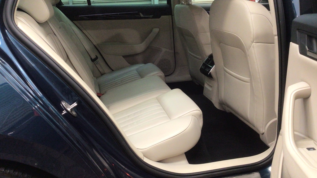 Used Ford Fiesta 2017 for sale - 76610957: Photo 2