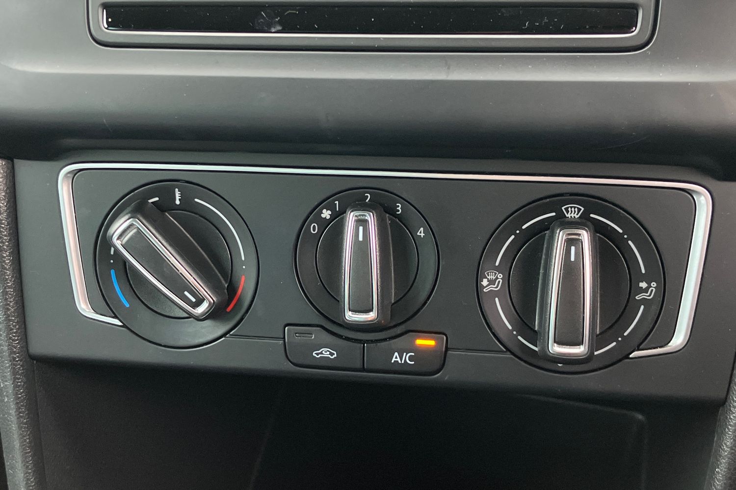 Used Volkswagen Polo 2017 for sale - 77527383: Photo 11