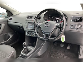 Used Volkswagen Polo 2017 for sale - 77527383: Photo