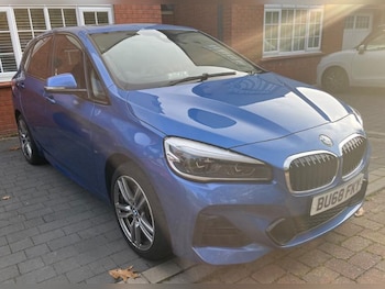 2018 - 225xe M Sport Premium 5dr Auto