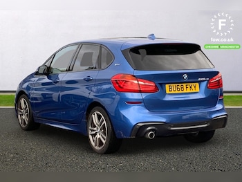 Used BMW 2 Series 2018 for sale - 76385480: Photo