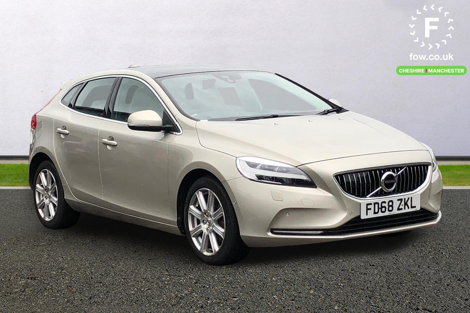 Used Volvo V40 2019 for sale - 76036776: Photo 1