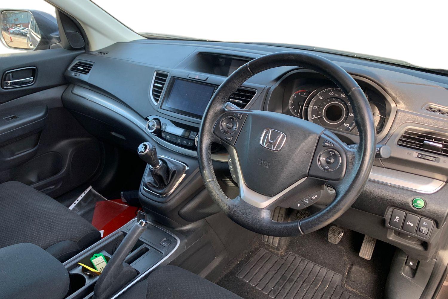 Used Honda CR-V 2018 for sale - 77728777: Photo 3