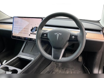 Used Tesla Model 3 2020 for sale - 76082066: Photo 3
