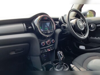 Used MINI Hatch 2020 for sale - 79627531: Photo