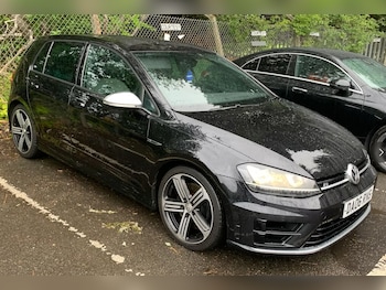 Volkswagen - Golf