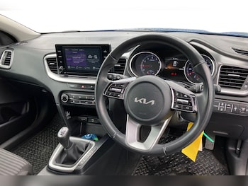 Used Kia XCeed 2023 for sale - 78750252: Photo