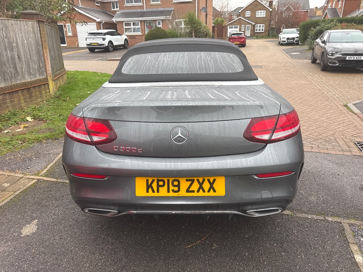 Used Mercedes-Benz C Class 2019 for sale - 76723693: Photo 2