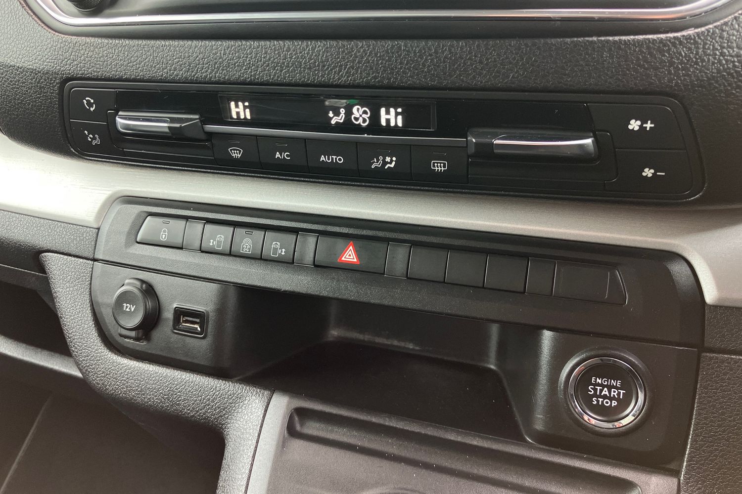 Used Peugeot Traveller 2021 for sale - 77553420: Photo 13