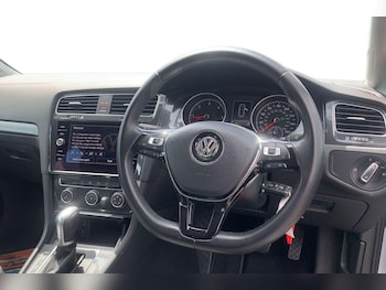 Used Volkswagen Golf 2018 for sale - 78888291: Photo