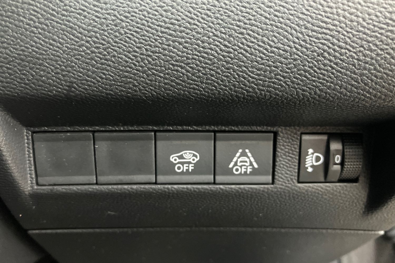 Used Peugeot 208 2021 for sale - 77112559: Photo 21